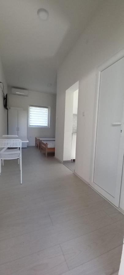 Appartement Lena! à Kladovo Extérieur photo